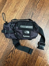 Borsa corpo Supreme The North Face Steep Tech vita FW22 cappello giacca camicia scatola logo