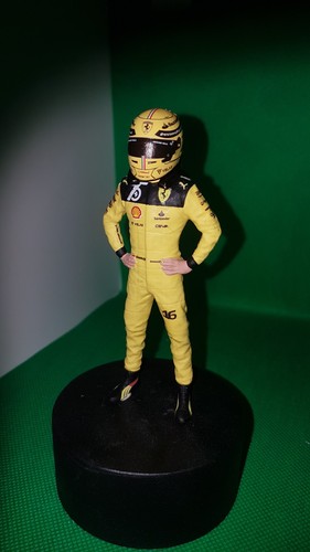 Figurine c leclerc - c,
