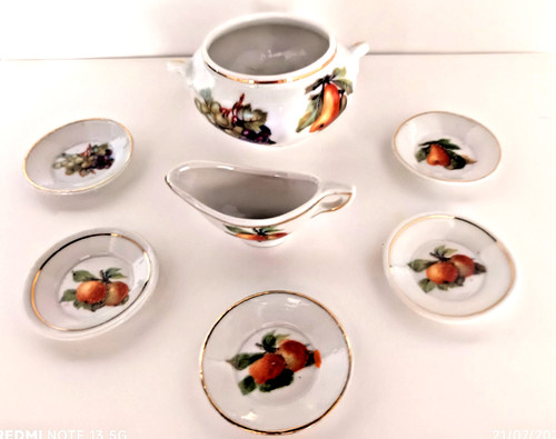 Set piatti per bambola - set,