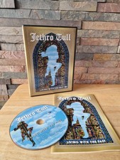 Jethro Tull : Living with the