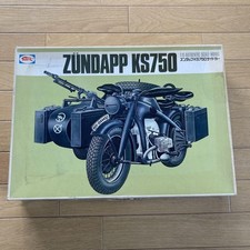 BULLMARK 1/9 ZUNDAPP KS750