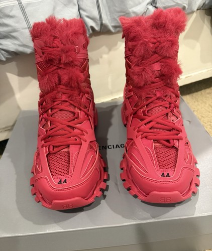 Balenciaga track hike - track,