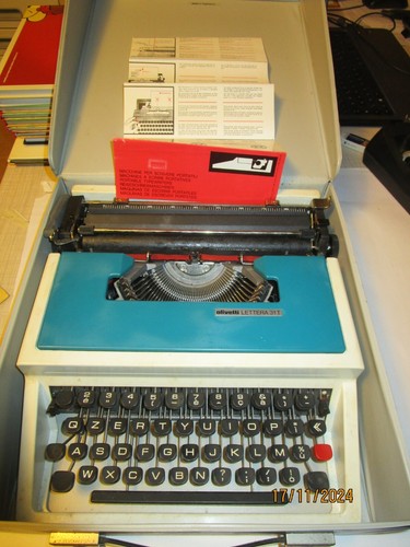 Macchina scrivere olivetti - macchina, da