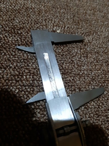 Calibro analogico a - , corsio