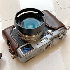 Fujifilm X100, argento, incl