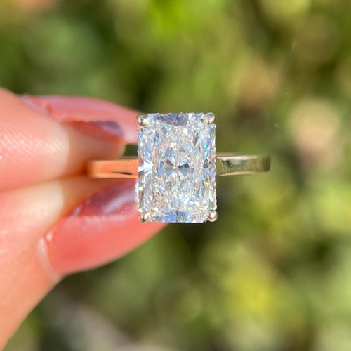 Anello con diamanti - , radianti