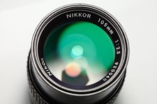 Nikon Nikkor AI-S 105mm f/2.5