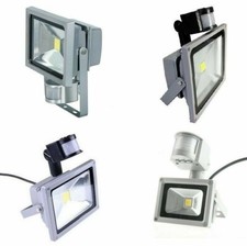 FARO LED FARETTO CON SENSORE CREPUSCOLARE FREDDO ESTERNO 10W 20W 30W 50W
