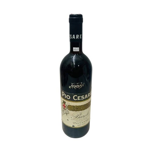 Vintage bottle pio - pio, cesare