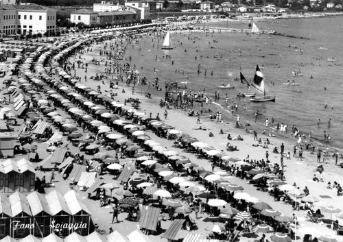 Fano spiaggia anni - fano,