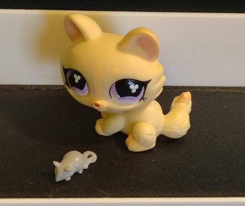 2008 littlest pet - littlest, lps