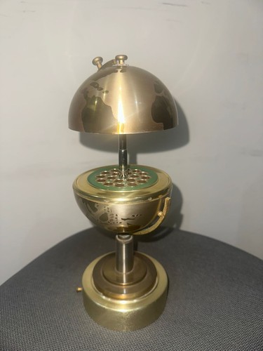 Distributore sigarette - di,