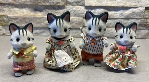 Sylvanian families fisher grey - families,