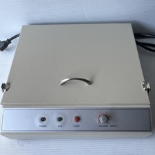 Macchina da matrice piastra