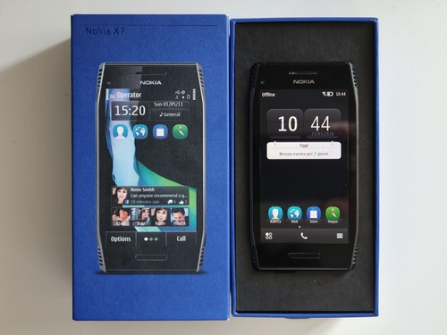 Nokia scatola - x7-00,