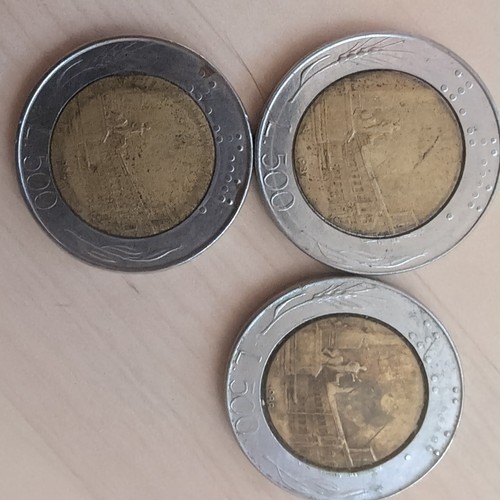 Lotto 500 lire bimetalliche - 500,