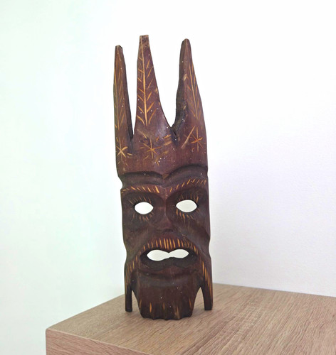 Maschera legno intagliato a - legno,