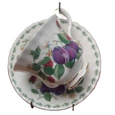 ROYAL ALBERT Bone China PRUGNE