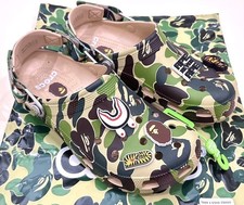 A BATHING APE®︎ × Crocs