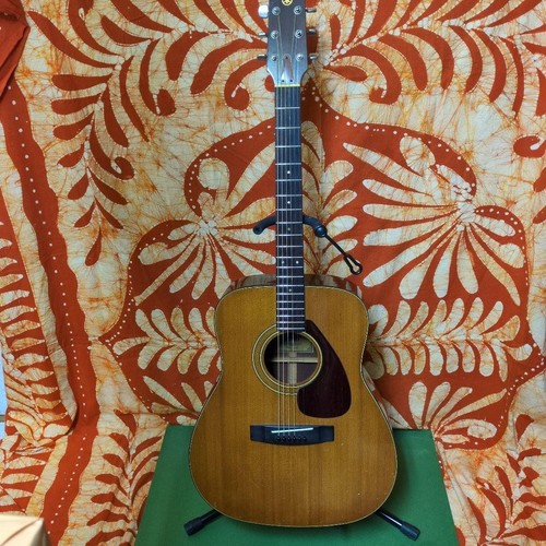 Chitarra acustica vintage