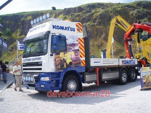 Photo customer support truck - ,