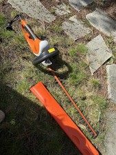 Tagliasiepi a filo STIHL HSE