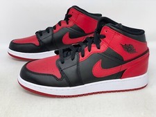 Air Jordan 1 Mid 'Banned Bred'