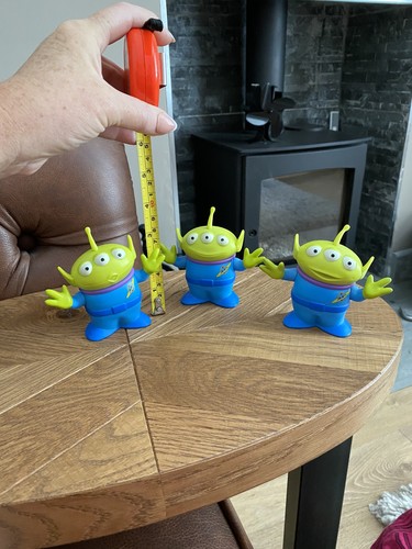 Toy story aliens - story, 3.