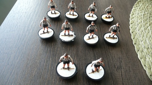 Subbuteo giocatori - 10,