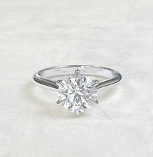 Anello di fidanzamento in oro