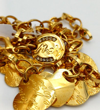 MOOBY , COLLANA METALLO DORATO CON CUORI '' LOVE ''