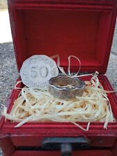 Anello realizzato con una