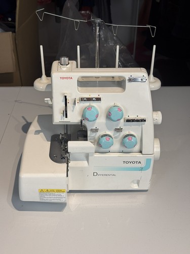 Macchina cucire - macchina, /