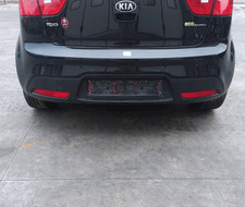 866111W200 Paraurti post.  KIA