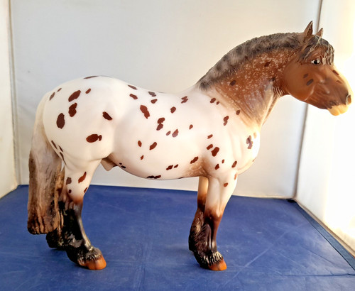 Breyer model horse - breyer, oak