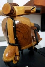 Modellino Vespa Artigianale In Legno. Da Collezione