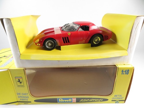 Revell 48821 ferrari - 1:18,