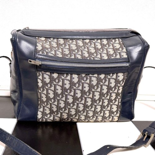 Borsa tracolla christian - a,