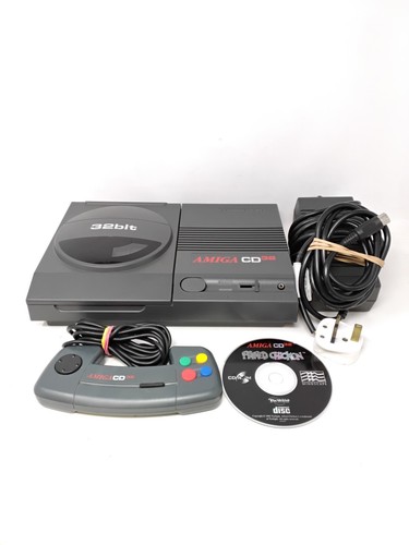 Commodore amiga cd32 console - commodore,