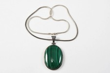 Collana in argento 925 e ciondolo in argento 925 con malachite