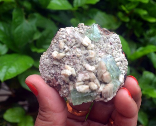 Apofillite verde chiaro con - verde,