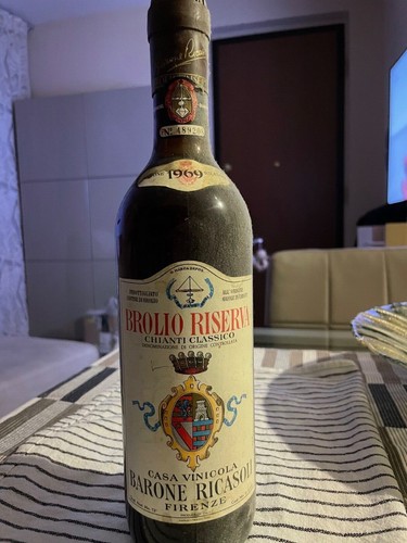 Vino vintage chianti - vino,