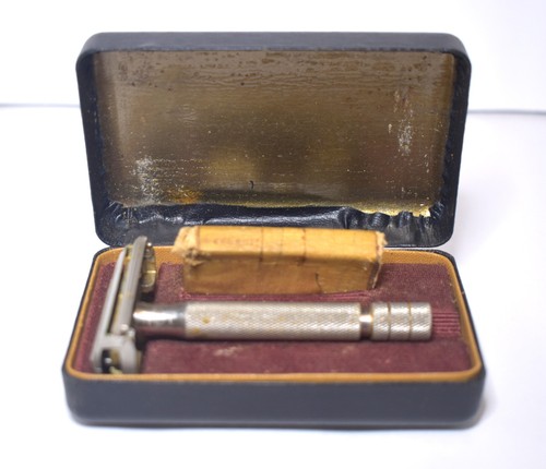 Rasoio sicurezza gillette - di,