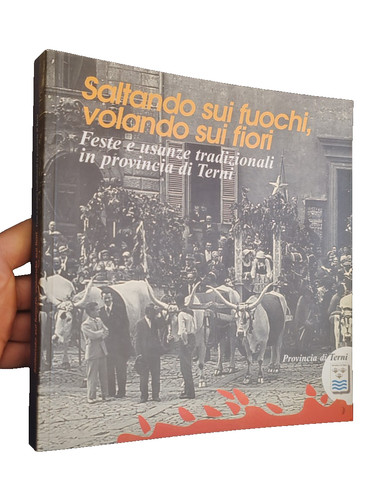 Saltando sui fuochi volando - sui,
