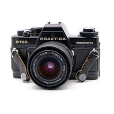 Praktica B100 reflex analogica