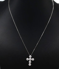 Catenina con croce di diamanti