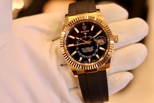 Rolex sky dweller - 326238, oro