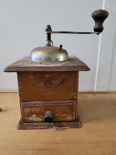 Antico cassetto macinacaffè