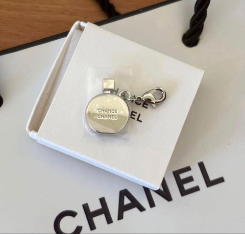 Portachiavi chanel charm verde - portachiavi,
