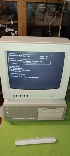 Computer commodore iii - computer,